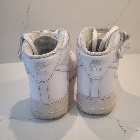 Nike Air Force 1 mids - Men's size 9.5US - Picture 7 of 9